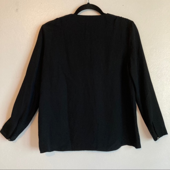 Wilfred Black V Neck Pin-tuck Button Down Blouse - Picture 7 of 13